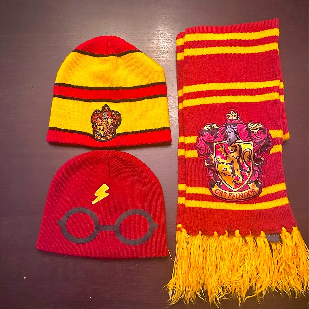 Harry Potter Gryffindor Scarf and Beanies